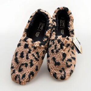NWT TOMS Women’s Alpargata Brown Doe Leopard Fleece/ Faux Fur size 7.5